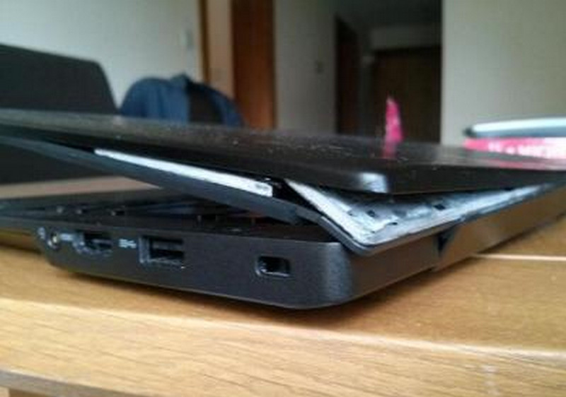 Nguyên nhân hư hỏng vỏ laptop Dell