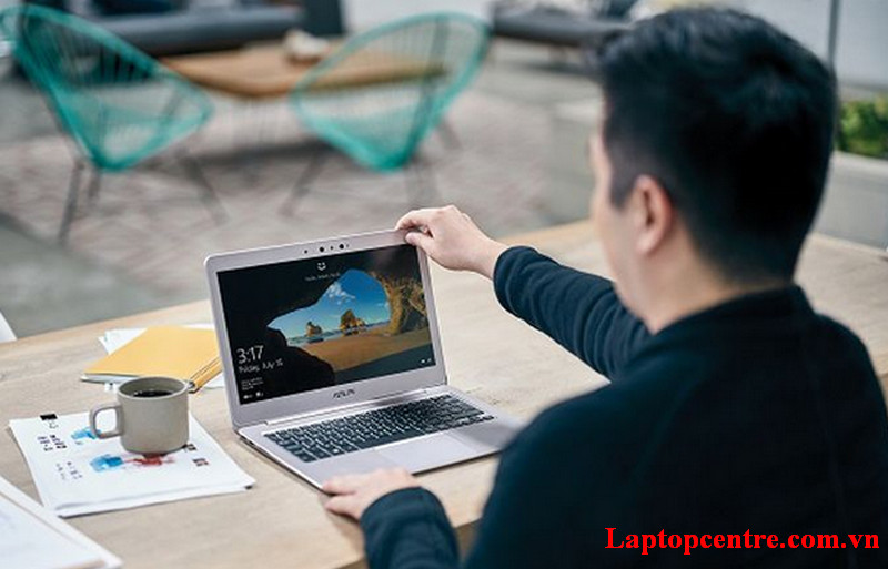 Camera hồng ngoại cho tính năng Windows Hello