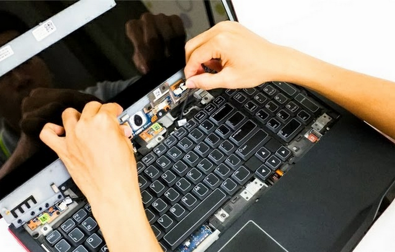 Thay bàn phím laptop giá tốt nhất tại Hà Nội
