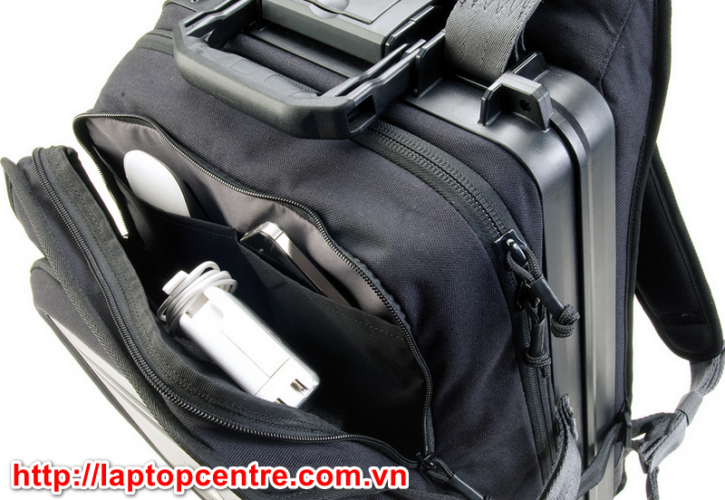Bảo vệ laptop bằng balo và túi chống sốc