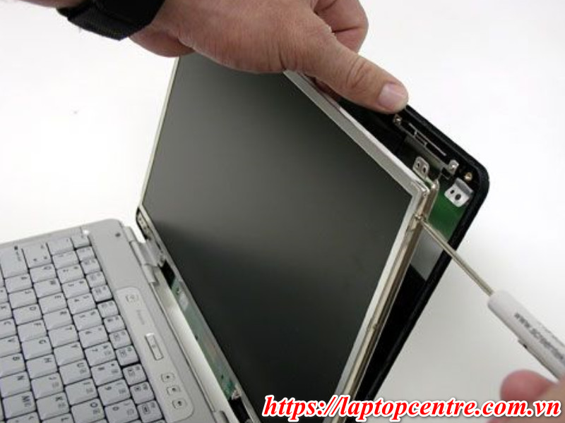 Thay màn hình Laptop LG mới tại Laptopcentre giúp bạn yên tâm về chất lượng, giá thành