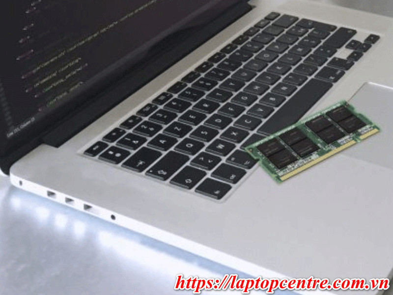 Cần kiểm tra tình trạng Ram Laptop trước khi tiến hành nâng cấp Ram cho Laptop Macbook