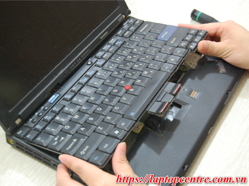 Các lỗi bàn phím Laptop Lenovo hay gặp phải khi sử dụng?