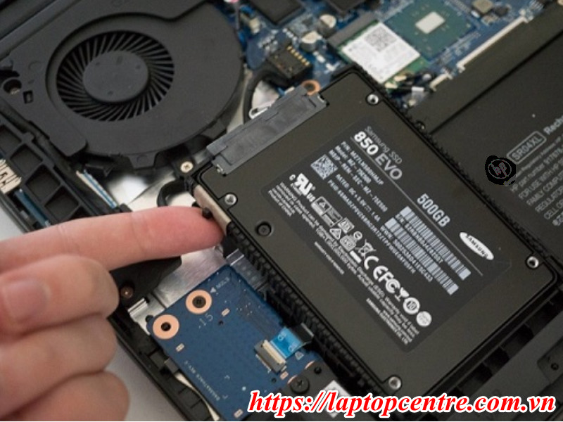 Chi phí nâng cấp ổ cứng SSD cho Laptop Sony phụ thuộc vào đơn vị sửa chữa
